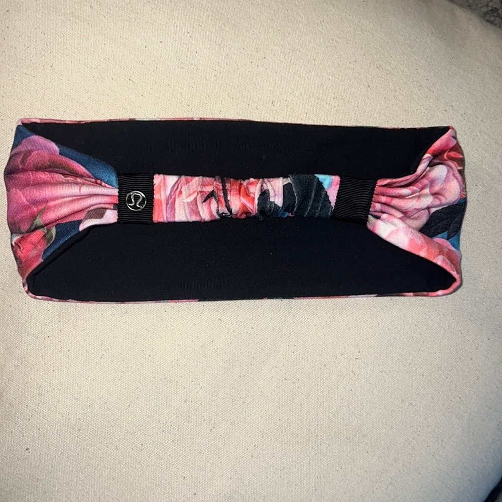Floral Lululemon reversible headband